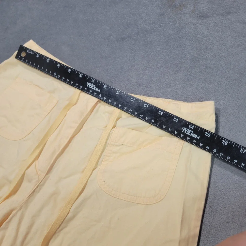 White Stag Shorts Women 8 Yellow Cotton Drawstring Elastic Waist Vintage W551421